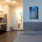 Charming Studio Close To The Place Des Vosges
